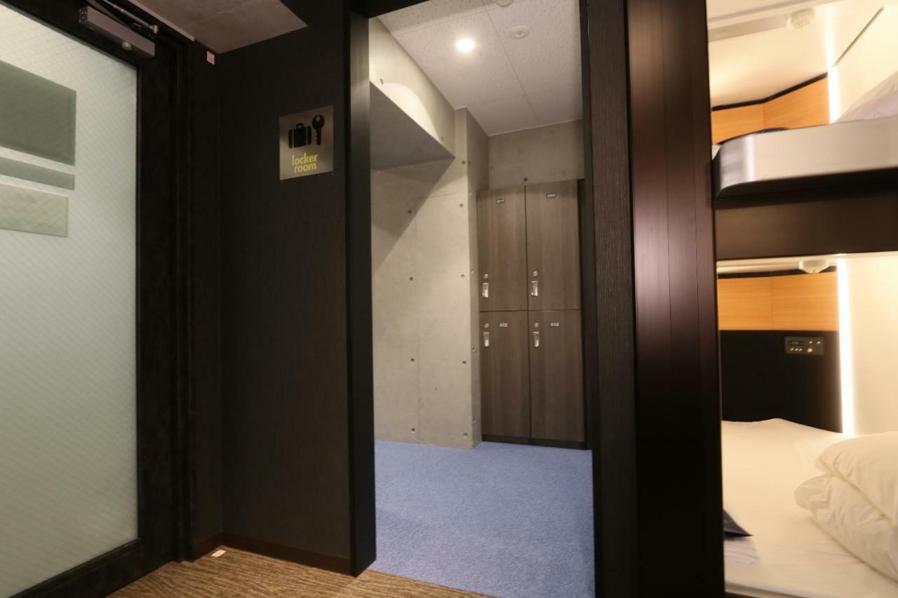 โรงแรมแคปซูล โรงแรมไลต์นิง โตเกียว